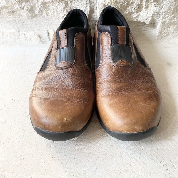 RJ Colt Robin Women's Slip On Shoes Sz 8 M Brown Leather Comfort Outdoor Walk - Picture 3 of 9